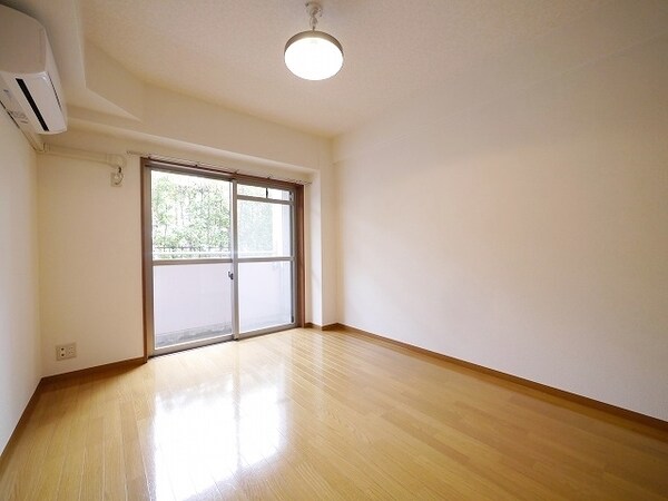 リビング・居室(★お部屋探しは株式会社タウンハウジング東京まで★)