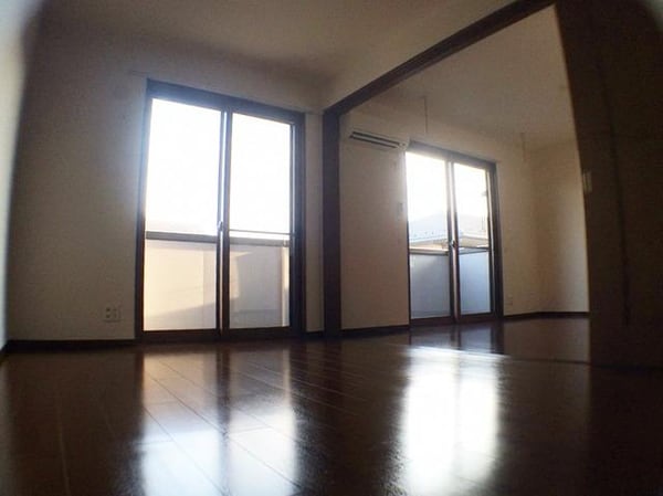 その他室内・内装(★日当たり良好の明るい洋室です★)