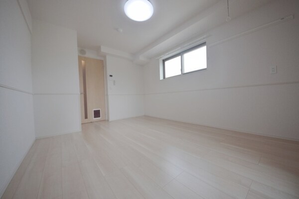 リビング・居室(★照明付きのお部屋です★)