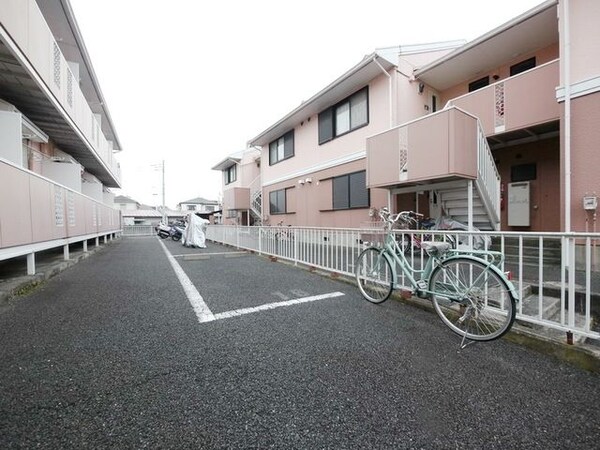 駐車場(★駐車場の様子★)