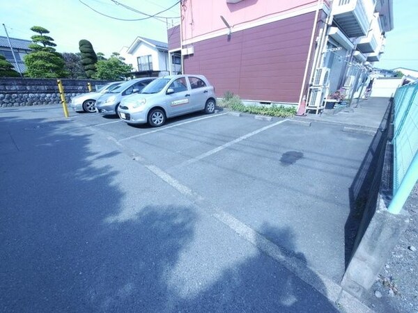 駐車場(★敷地内駐車場です★)