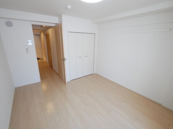 リビング・居室(★きれいなフローリングのお部屋です★)