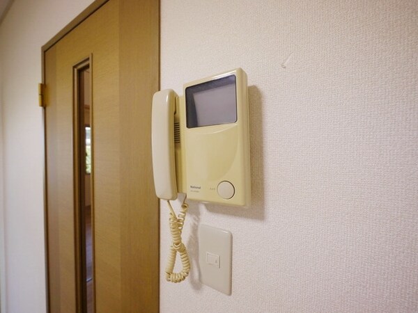 設備(★モニター付きインターホンです★)