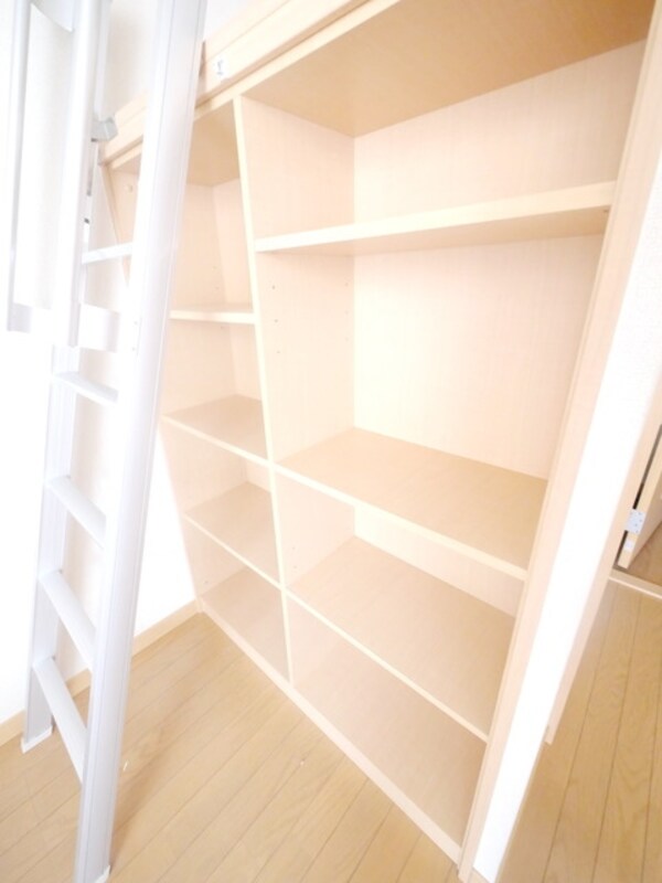設備(★収納棚です★)