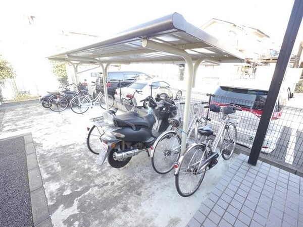 共有部分(★敷地内の屋根付駐輪場です★)