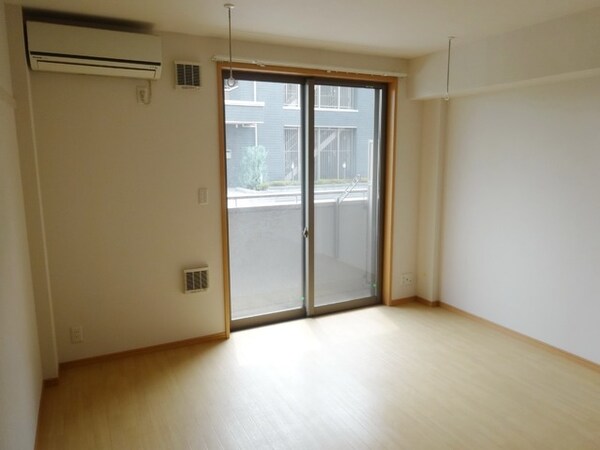 リビング・居室(★お部屋探しはタウンハウジング稲田堤店まで★)