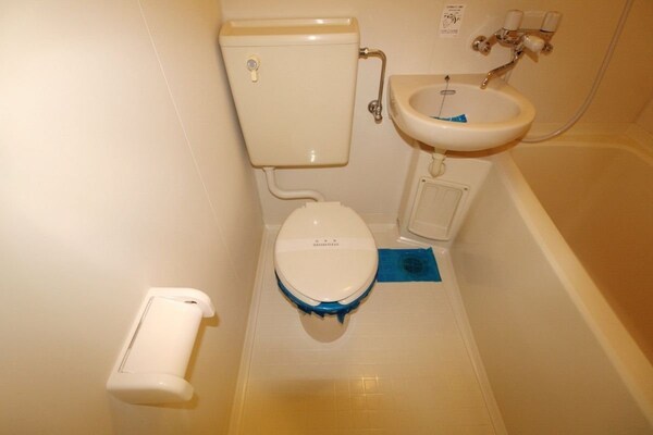 トイレ(同シリーズ)