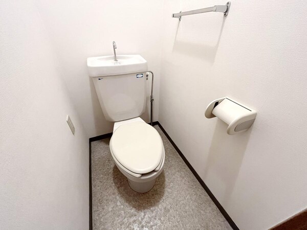 トイレ(同シリーズ)