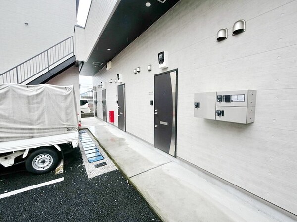 エントランス(★お部屋探しはタウンハウジング稲田堤店まで★)