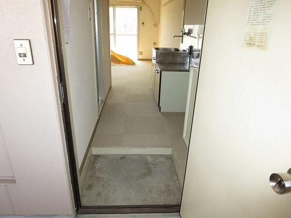 玄関(★お部屋探しはタウンハウジング稲田堤店へ★)