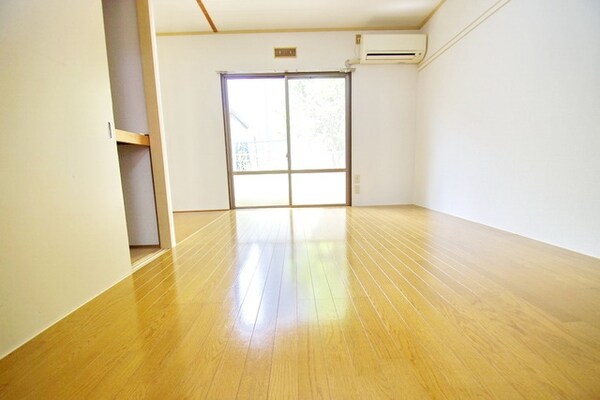 リビング・居室(★お部屋探しはタウンハウジング稲田堤店まで★)