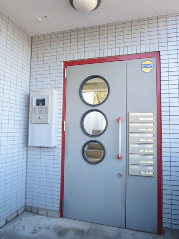エントランス(★お部屋探しはタウンハウジング稲田堤店まで★)