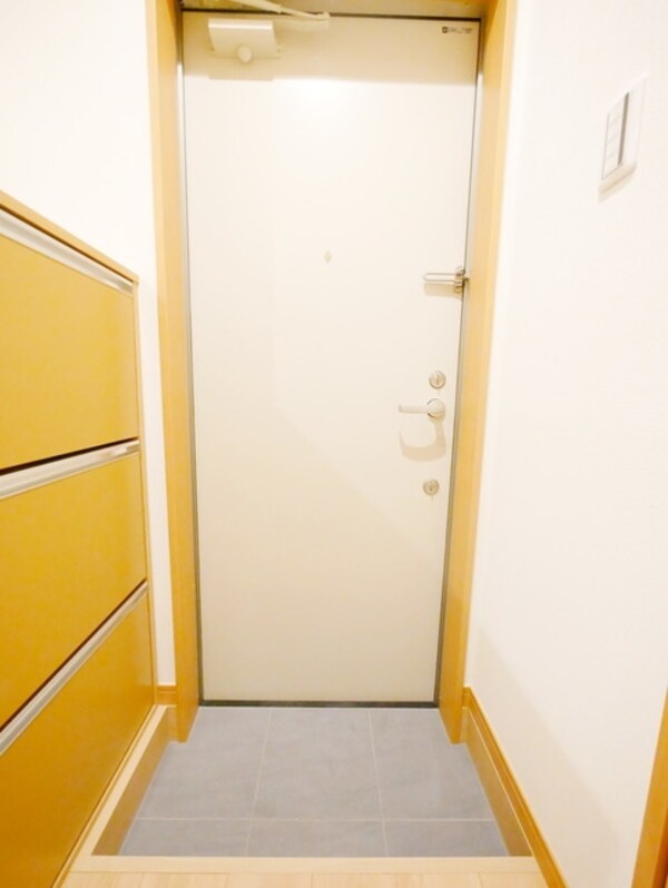 玄関(★お部屋探しはタウンハウジング稲田堤店まで★)