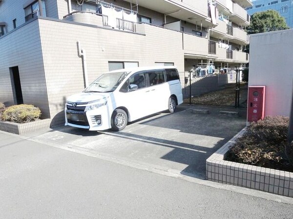 駐車場(★お部屋探しはタウンハウジング稲田堤店まで★)