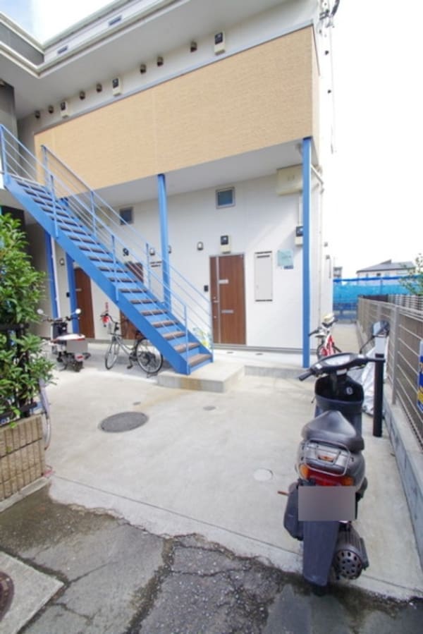 エントランス(★お部屋探しはタウンハウジング稲田堤店まで★)