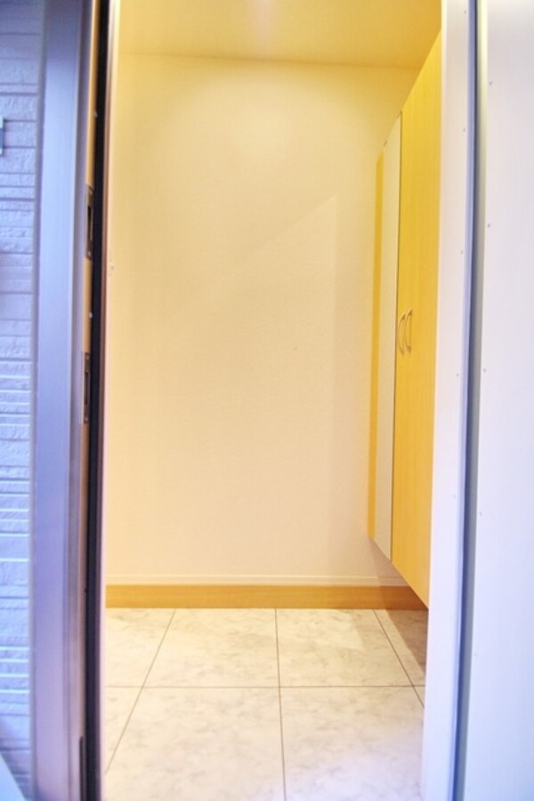 玄関(★お部屋探しはタウンハウジング稲田堤店まで★)