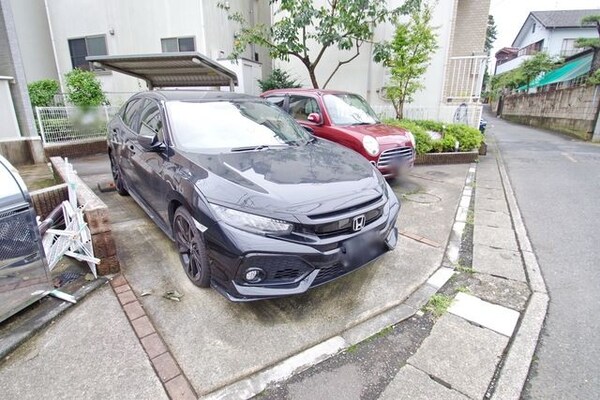 駐車場(★お部屋探しはタウンハウジング稲田堤店まで★)
