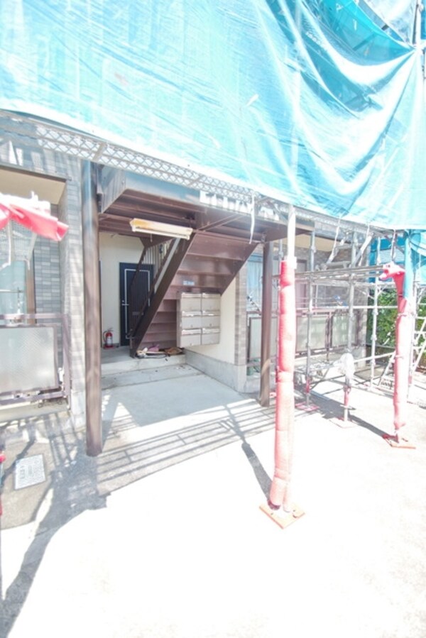 エントランス(★お部屋探しはタウンハウジング稲田堤店まで★)