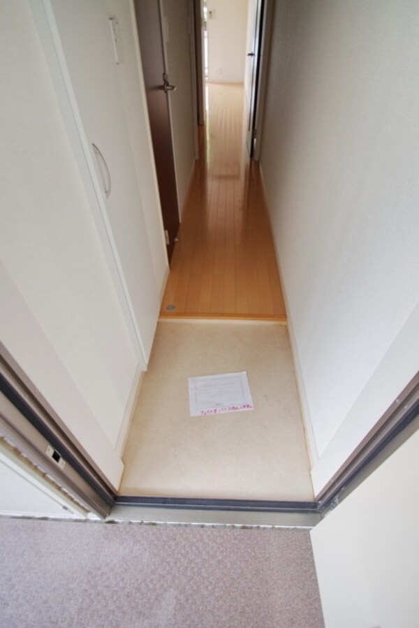 玄関(★お部屋探しはタウンハウジング稲田堤店まで★)