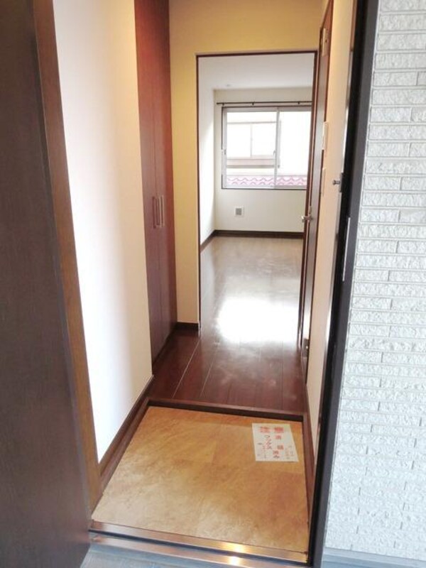 玄関(★お部屋探しはタウンハウジング稲田堤店まで★)