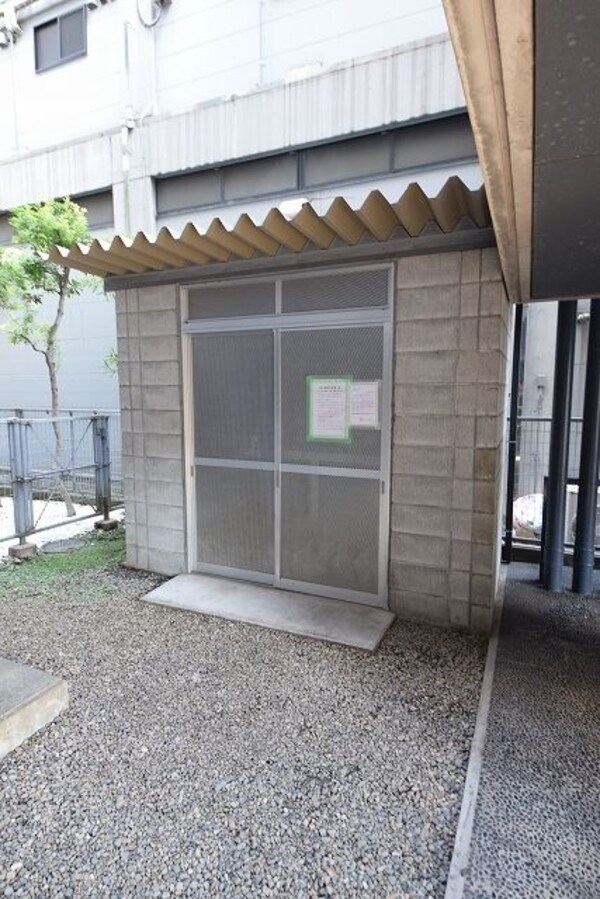共有部分(★整理されたごみ置き場です★)