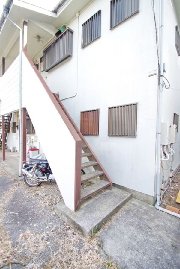 エントランス(★お部屋探しはタウンハウジング稲田堤店まで★)