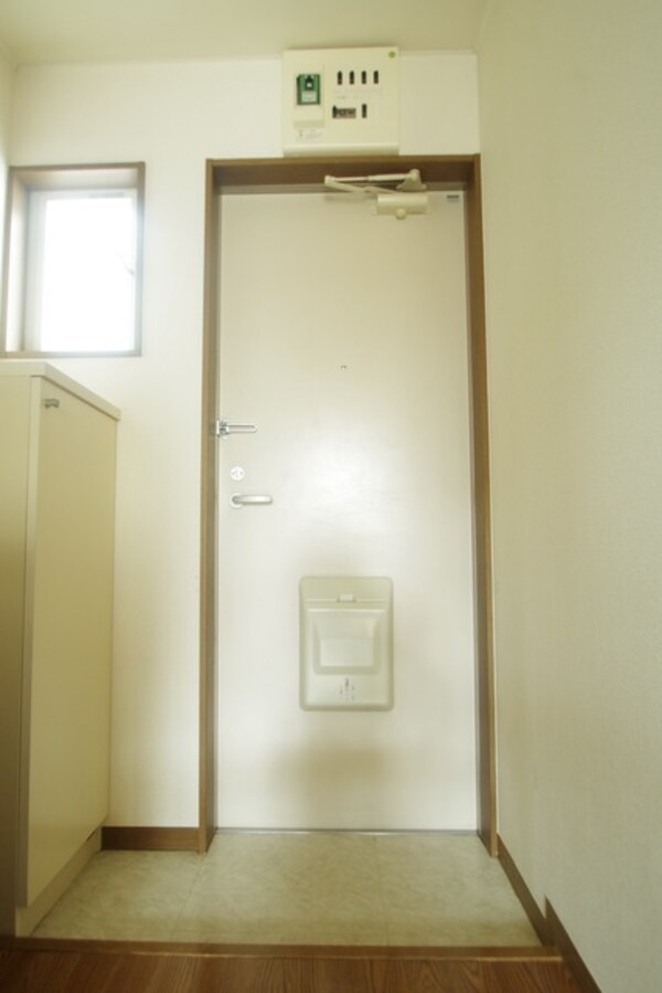 玄関(★お部屋探しはタウンハウジング稲田堤店まで★)