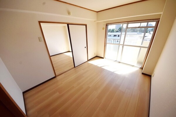 リビング・居室(★お部屋探しはタウンハウジング稲田堤店まで★)