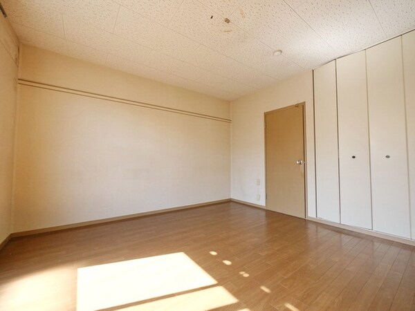 リビング・居室(★お部屋探しはタウンハウジング稲田堤店まで★)