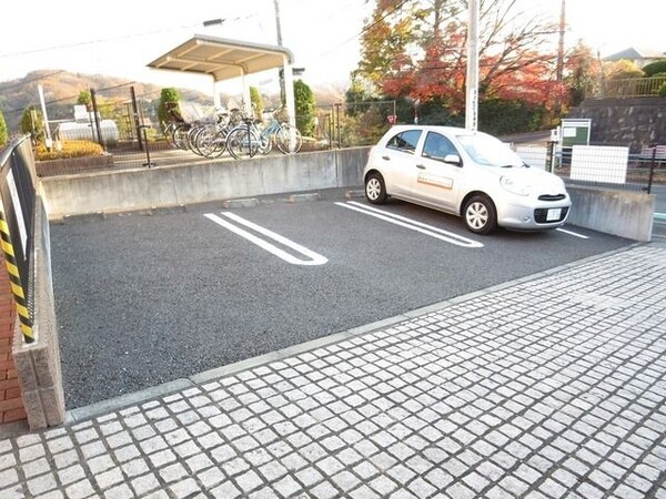 駐車場(★お部屋探しはタウンハウジング稲田堤店まで★)