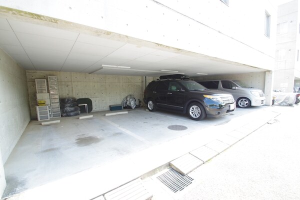 駐車場(★お部屋探しはタウンハウジング稲田堤店まで★)