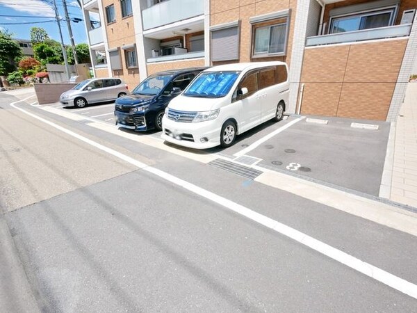駐車場(★お部屋探しはタウンハウジング稲田堤店まで★)