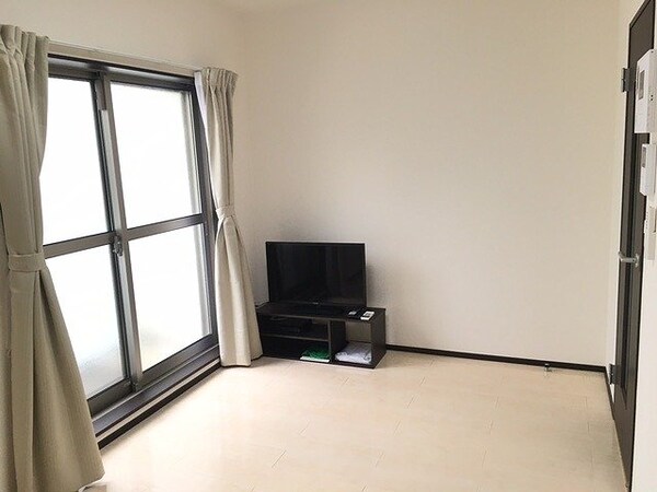 寝室(家具・家電が備わっているお部屋です)