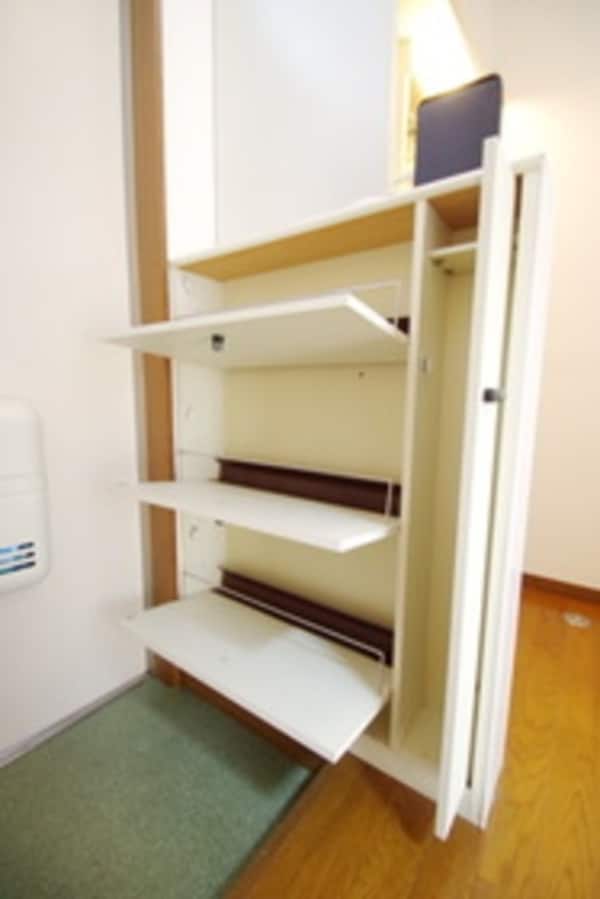 玄関(★お部屋探しはタウンハウジング稲田堤店まで★)