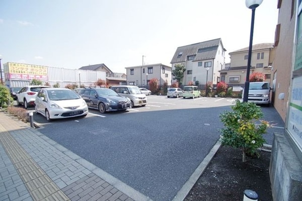 駐車場(★お部屋探しはタウンハウジング稲田堤店まで★)