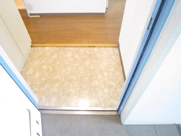 玄関(別部屋参考写真)