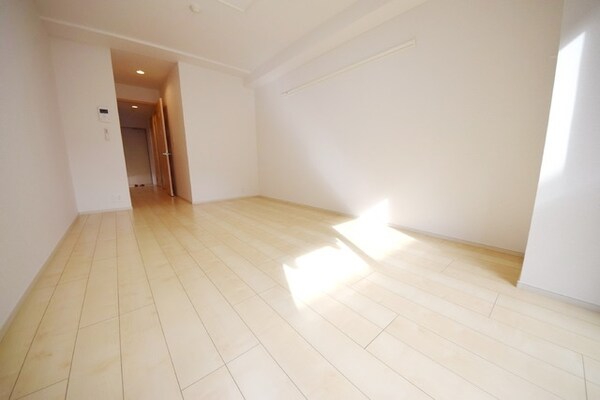 その他室内・内装(★南向きで明るいお部屋です★)