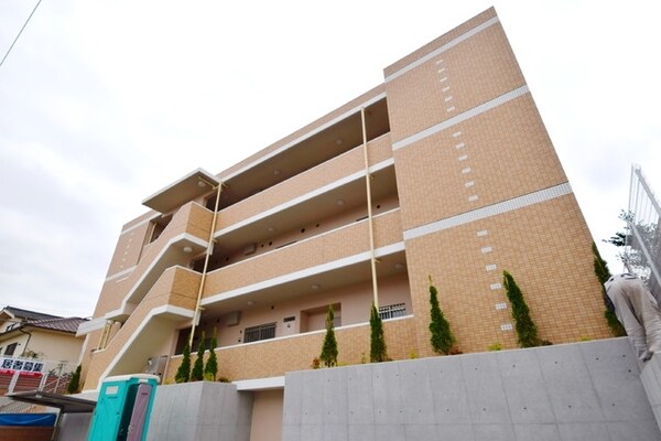 外観(★閑静な住宅街に建っております★)