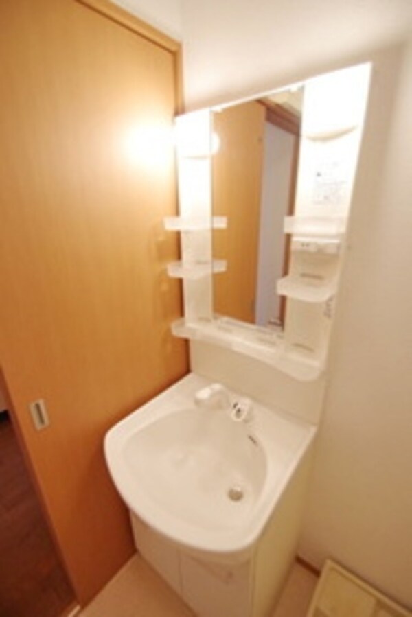 洗面(★同物件の別部屋写真です★)