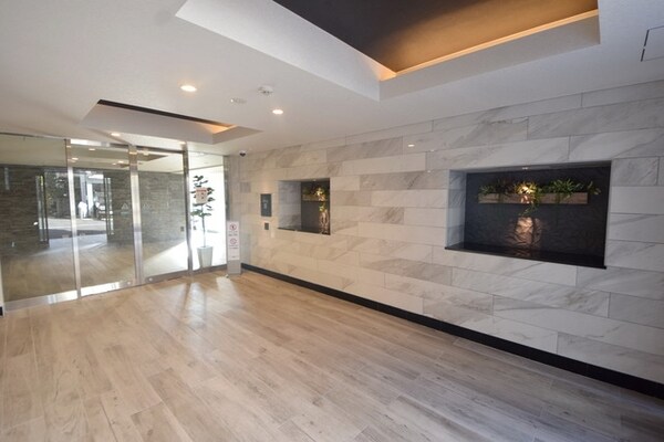 エントランス(★お部屋探しはタウンハウジング稲田堤店まで★)