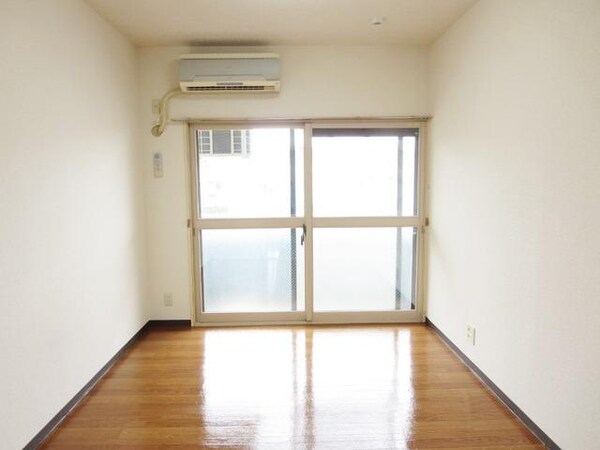 リビング・居室(★お部屋探しはタウンハウジング稲田堤店まで★)