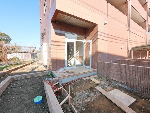 エントランス(★お部屋探しはタウンハウジング稲田堤店まで★)