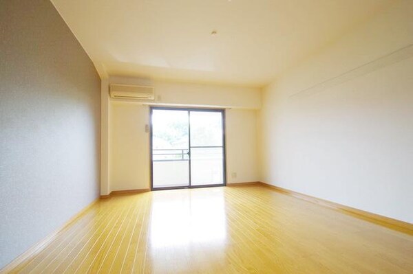 リビング・居室(★お部屋探しはタウンハウジング稲田堤店まで★)