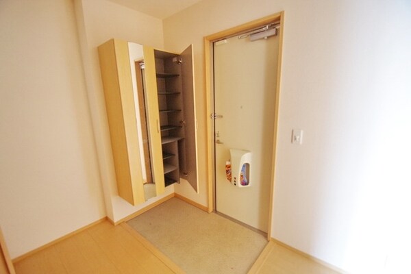 玄関(★お部屋探しはタウンハウジング稲田堤店まで★)