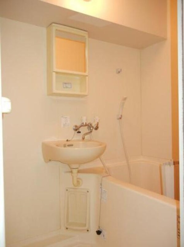 バス／シャワールーム等