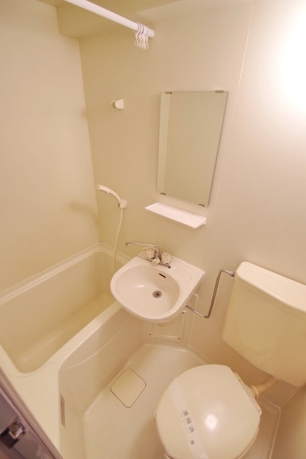 バス／シャワールーム等