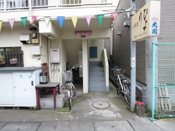エントランス