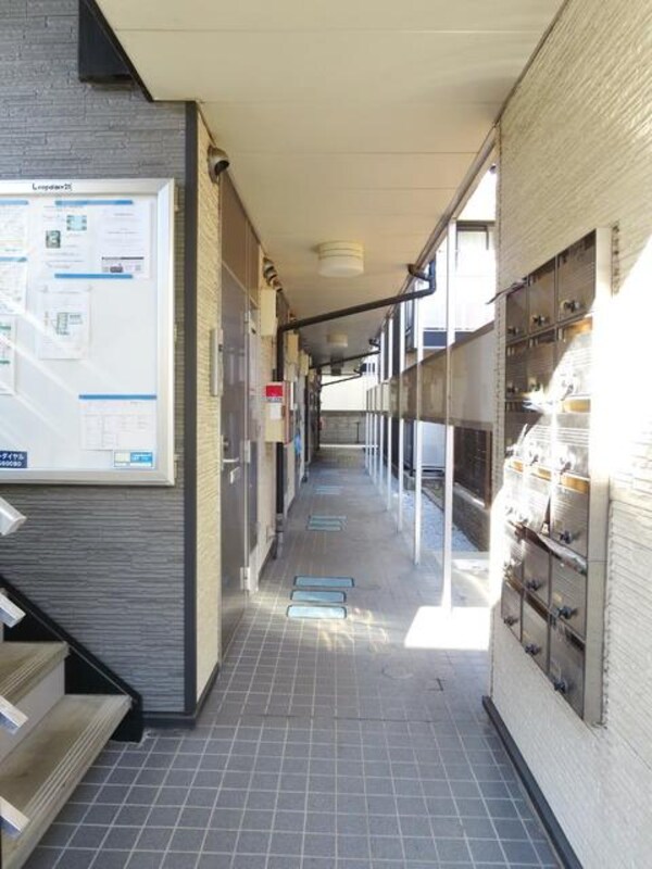 エントランス(★1階の廊下です★)