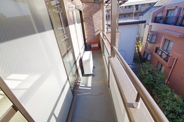 バルコニー(★お部屋の詳細はタウンハウジング稲田堤店までお問合せ下さい…)
