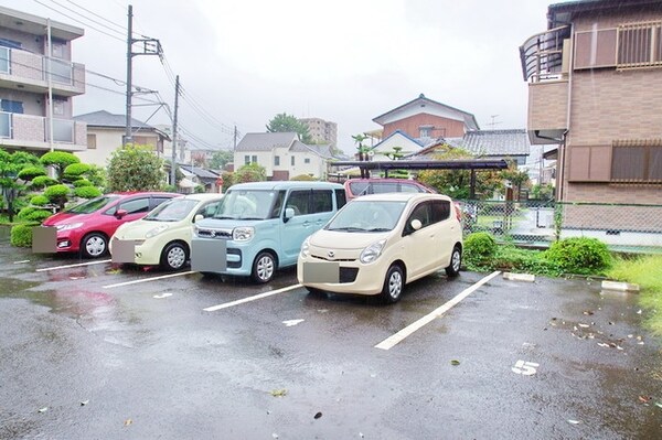 駐車場(★お部屋探しはタウンハウジング稲田堤店まで★)